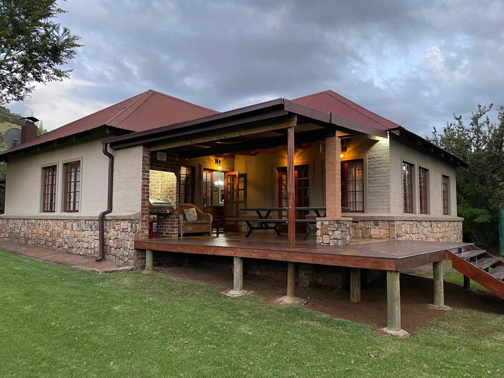 Walkersons Trout And Nature Haven Dullstroom Eksteriør billede